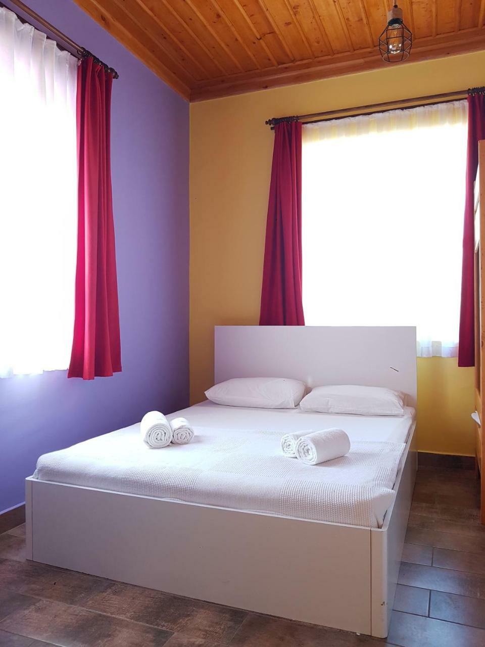 Otel Umet 2*